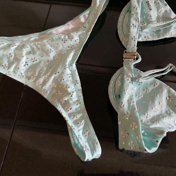 Shein - Picture 11 of 12